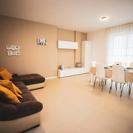 Apartment Dominium Vivido *
